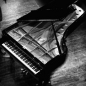 Rádio Whisperings Solo Piano Radio