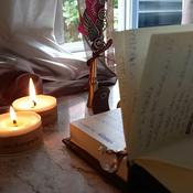 Podcast Histórias Em Série | By Monique Muniz