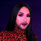 Podcast Samira Close