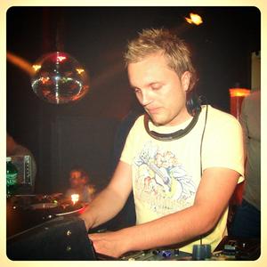 Ouça dj miromän podcast na aplicação