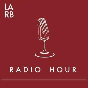 Ouça LARB Radio Hour na aplicação