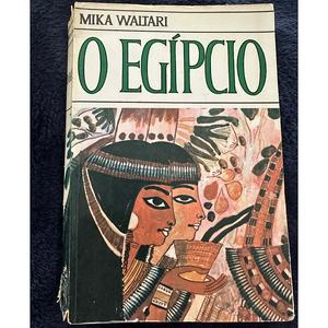 O Egípcio " da Mika Waltari.