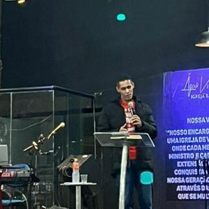 Pr. Cleriston tomas